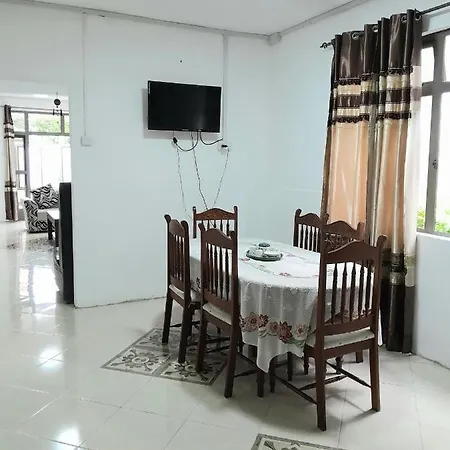 Beautiful Affordable House - 5 Minutes From The Airport And 12 Minutes To Blue Bay Beach Mon Tresor المظهر الخارجي الصورة