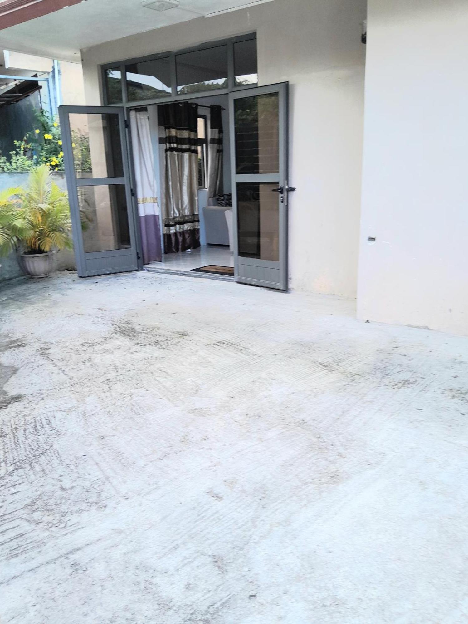 Holiday home Beautiful Affordable House - 5 Minutes From The Airport And 12 Minutes To Blue Bay Mon Tresor