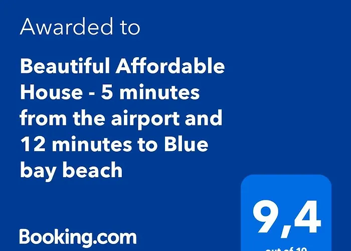 Beautiful Affordable House - 5 Minutes From The Airport And 12 Minutes To Blue Bay Beach